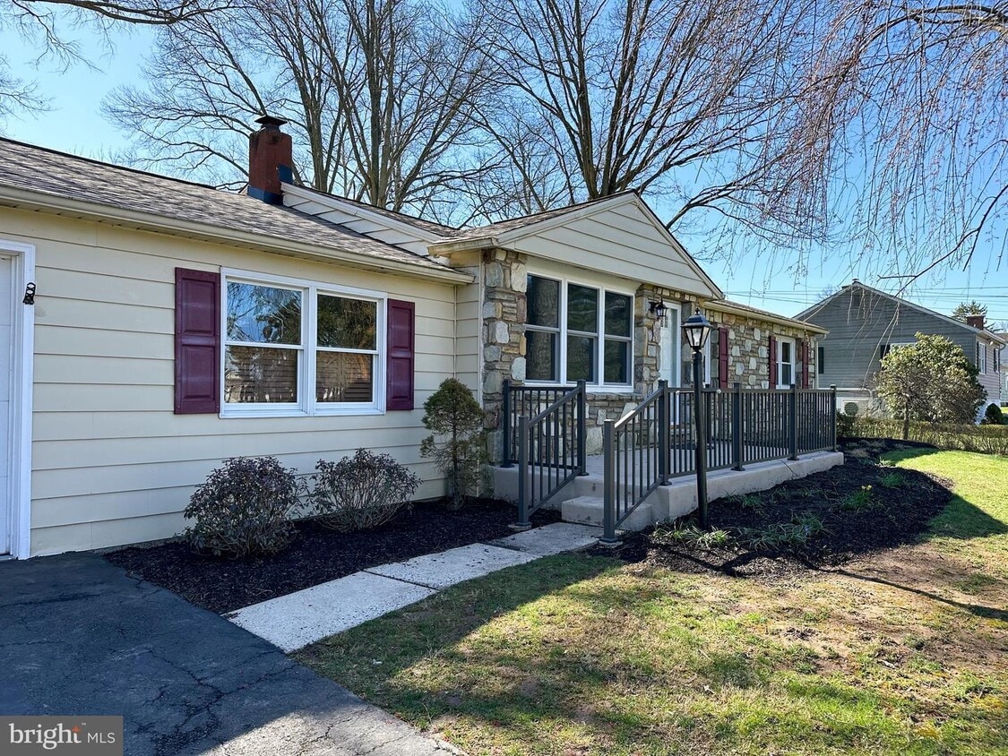 320 Richardson Rd, Lansdale, PA 19446 - House Rental in Lansdale, PA ...