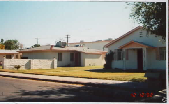 Primary Photo - 10 North Fraser Drive