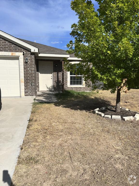 Building Photo - 4610 Waterproof Dr