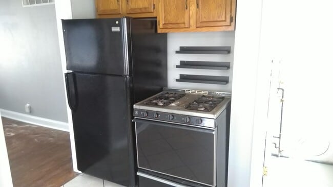 Building Photo - 23328 Battelle Ave