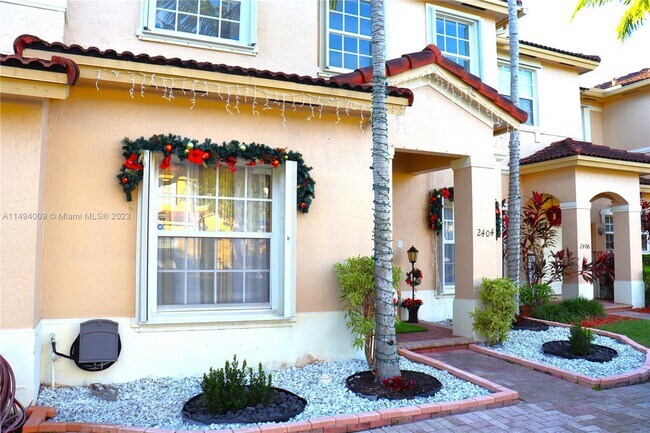 Foto del edificio - 2404 NE 42nd Ave