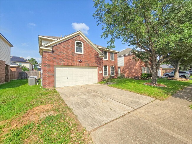 Foto del edificio - 2214 Trotter Dr