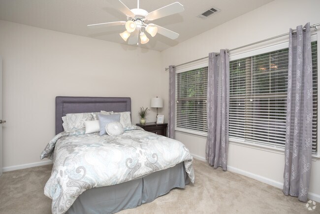 2HAB, 2BA - 1,463 ft² - Greystone Farms Reserve