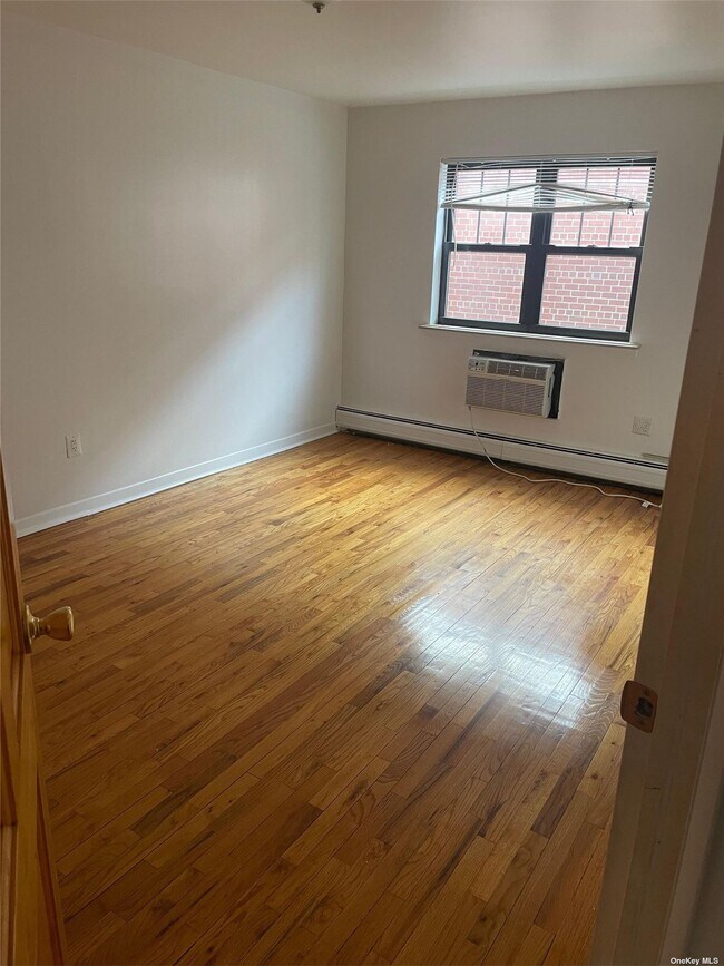 Foto del edificio - 94-03 66th Ave