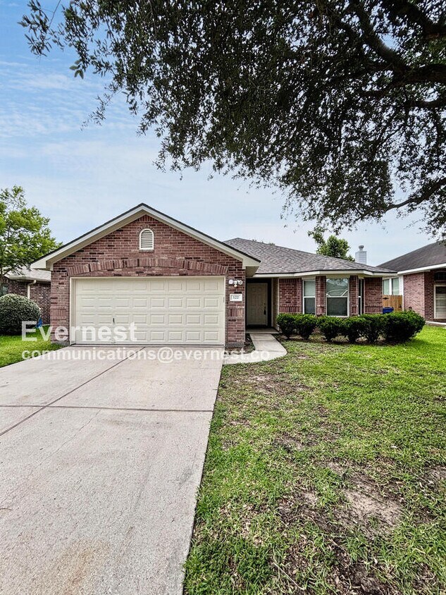 Foto principal - 122 Golden Oak Dr
