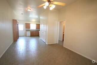 Building Photo - 417 N Blue Jay Ct