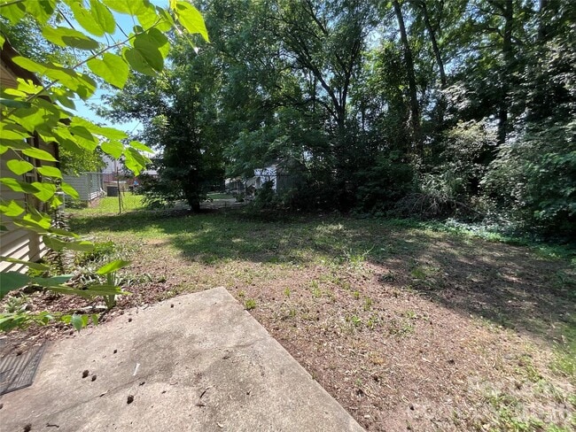 Building Photo - 1380 Fairley Ave