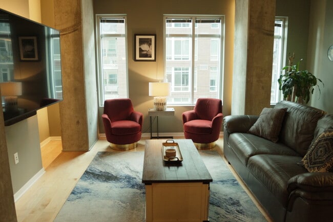 Foto del edificio - 1700 Bassett St