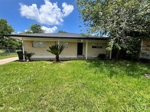 Building Photo - 306 Mulcahy St