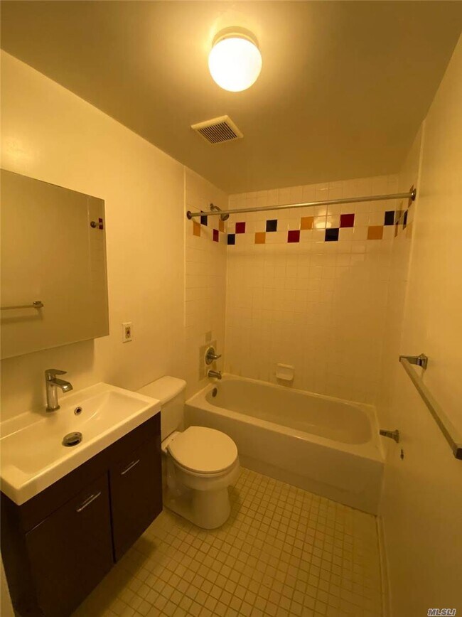 Foto del edificio - 3432 10th St