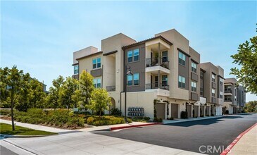 Building Photo - 1501 Lasso Wy