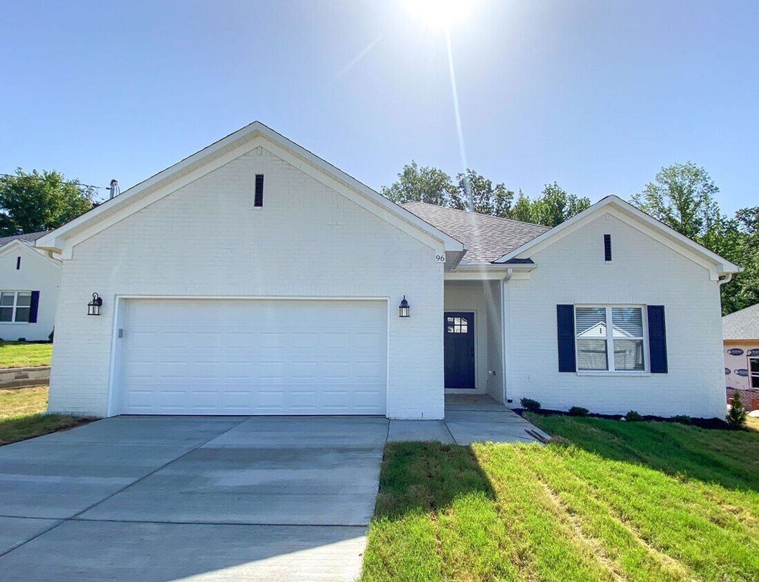 Primary Photo - 4 bedroom, 2 bathroom near Brighton Middle...