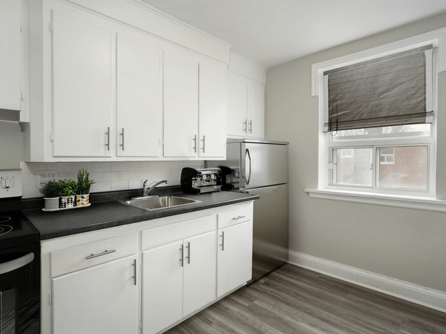 Building Photo - Nashdale Residences