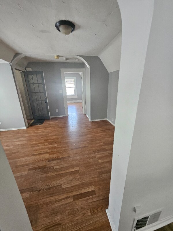 Foto del edificio - 3209 Saratoga Ave