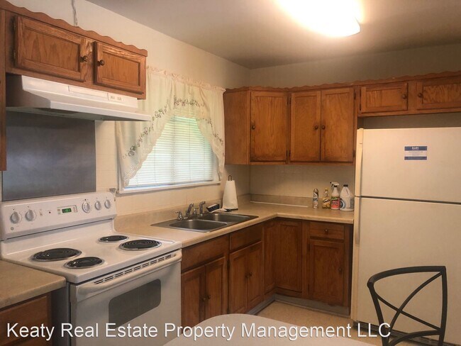 Building Photo - 3 br, 1 bath House - 306 Macklyn Street