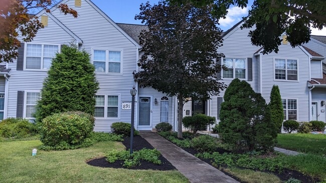 Building Photo - 891 Sturbridge Ln