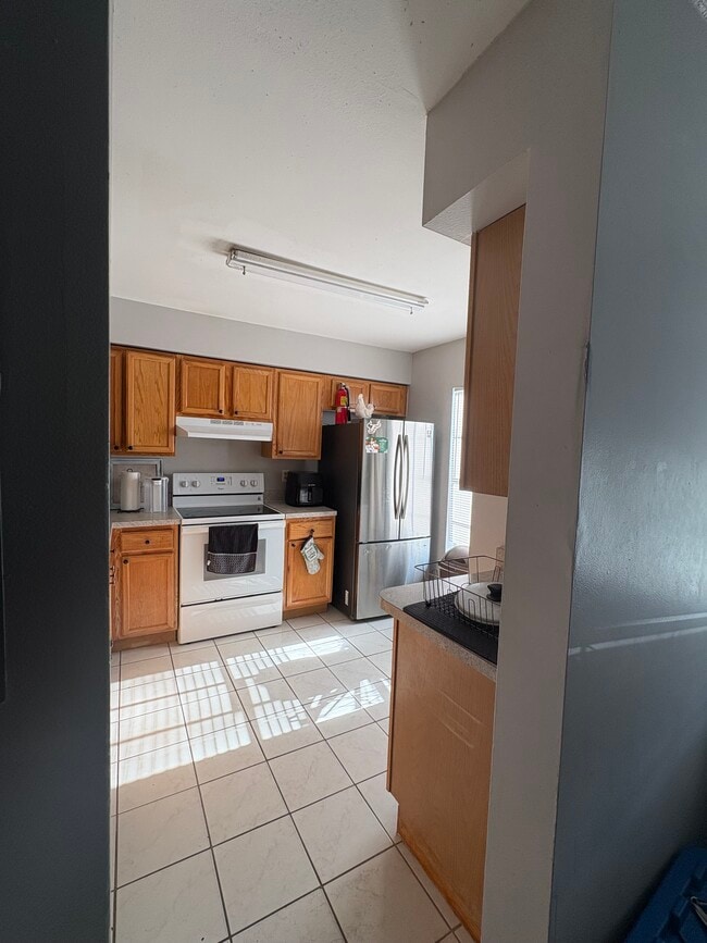Building Photo - 5104 Sunridge Palms Dr