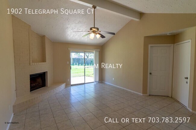 Foto del edificio - Enter your next chapter of living!
