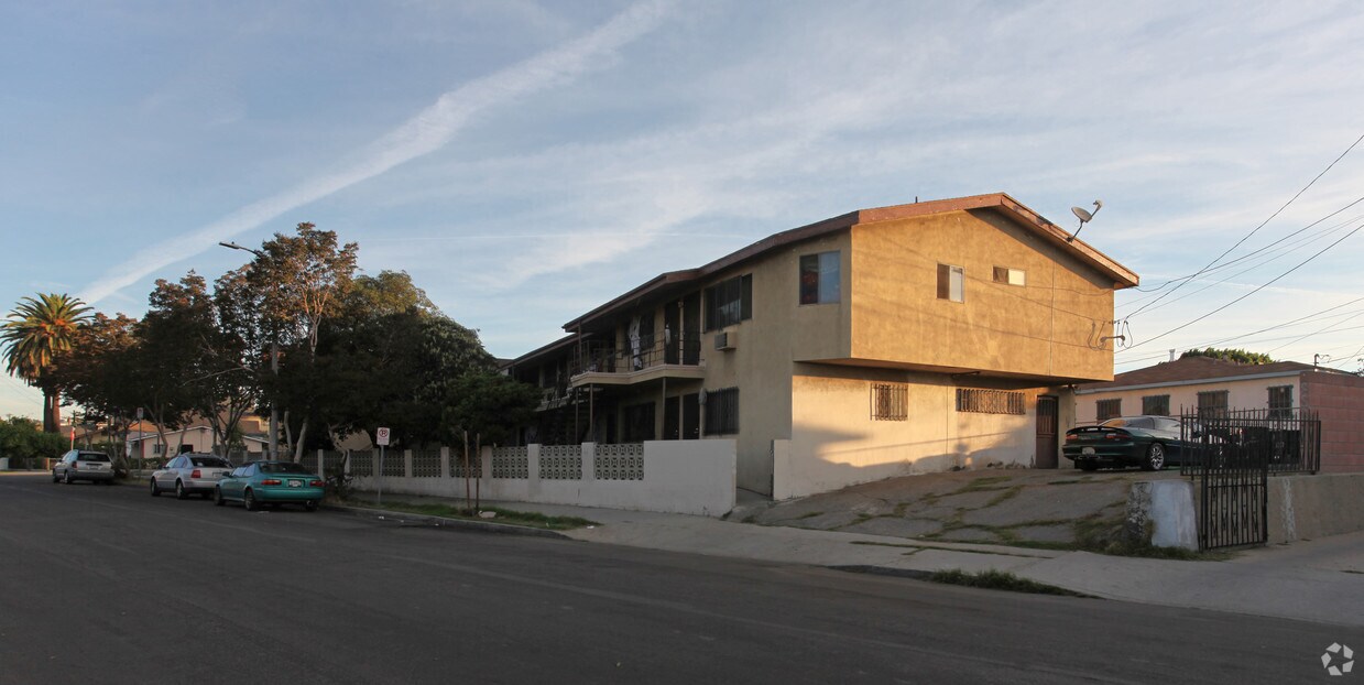 Primary Photo - 340 Avenue 21