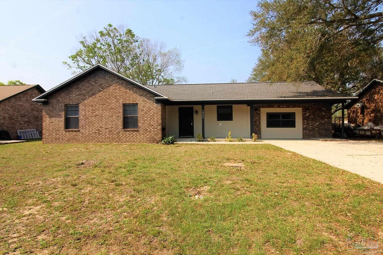 Primary Photo - 10686 Silver Creek Dr