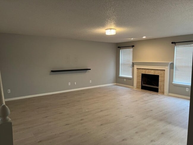 Building Photo - 6848 Tadpole Ct