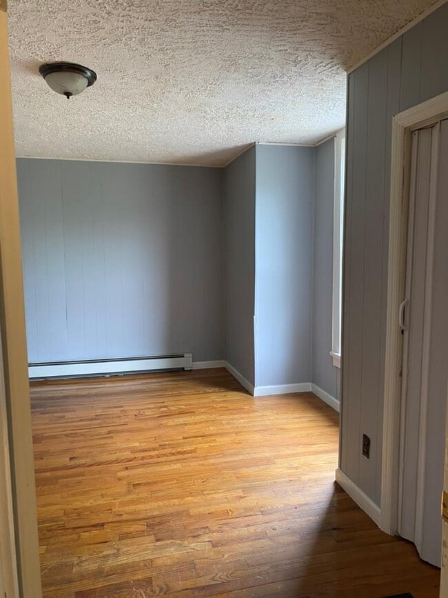 Building Photo - 298 NY-211