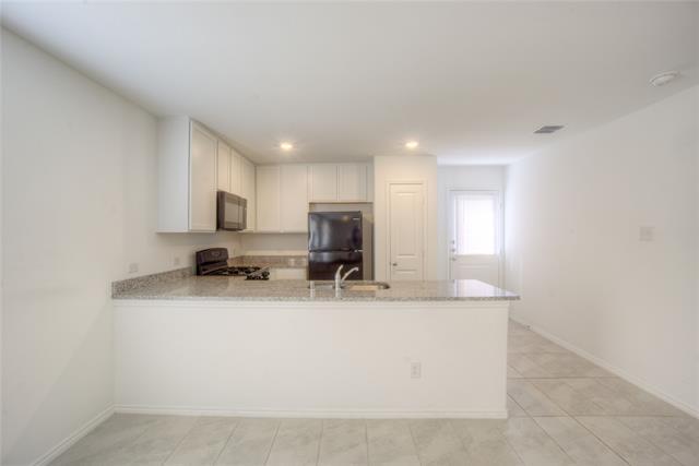 Foto del edificio - 9217 Grackle Pl