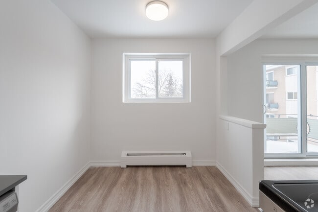 2BR, 1BA - 842SF - Dining Room - 317-337 Home Street