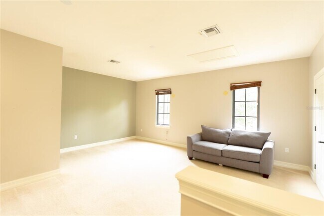 Foto del edificio - 1451 Stickley Ave
