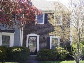 Building Photo - 1275 Maplewood Ave