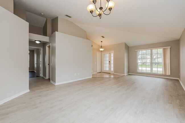 Foto del edificio - 29613 Morningmist Dr