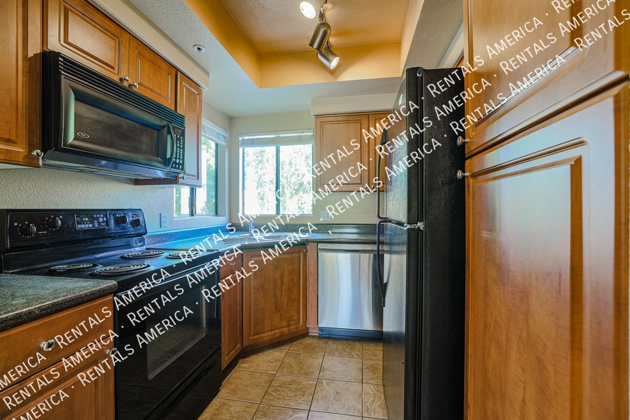 Primary Photo - 7008 E Gold Dust Ave