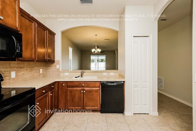 Foto del edificio - 3726 Grecko Dr