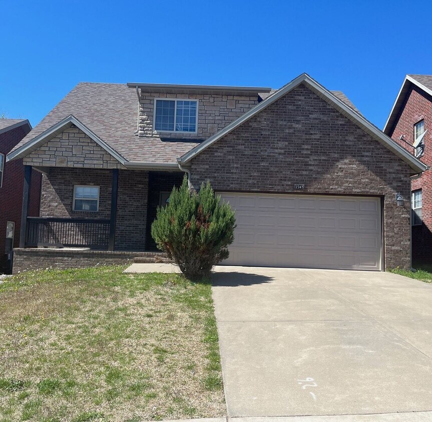 Foto principal - 4 Bed 2.5 Bath Home South Springfield!