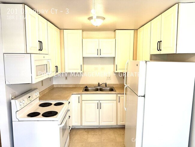 Building Photo - 201 Danbury Ct