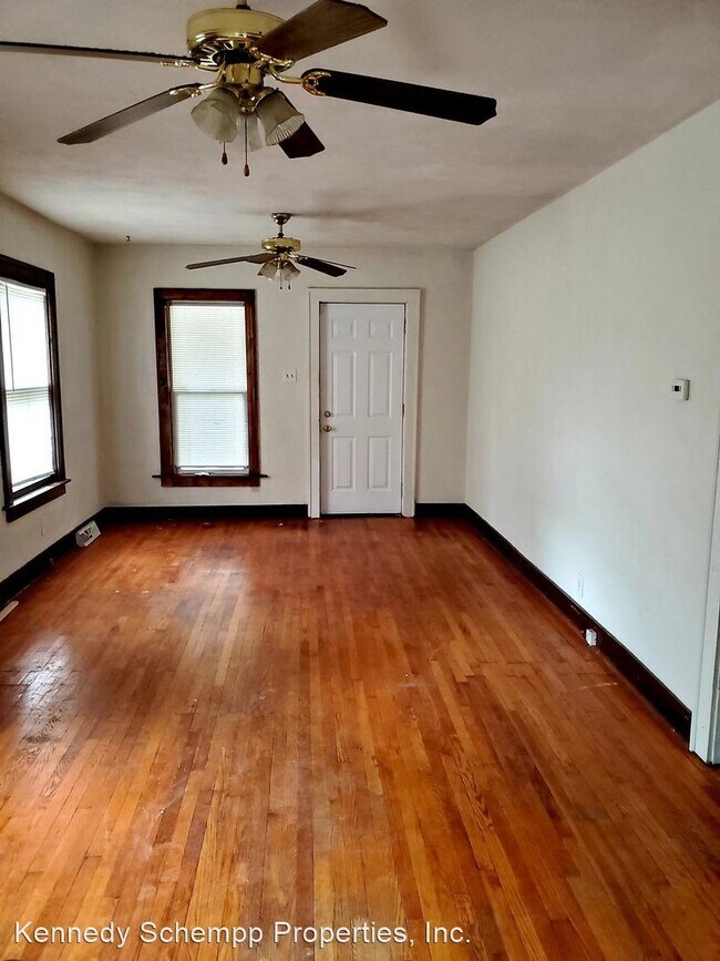 Building Photo - 2 br, 1 bath House - 115 W Myrtle