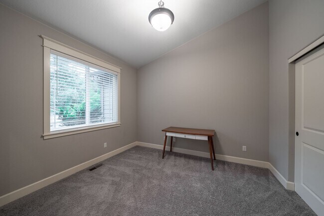 Foto del edificio - 9965 SE Taggart St