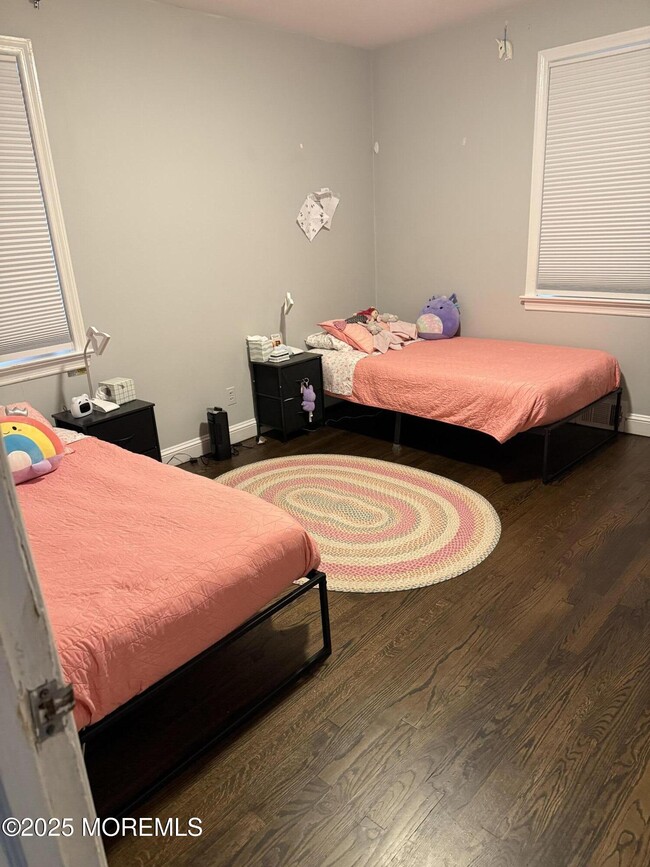 Building Photo - 17 Wyckoff St