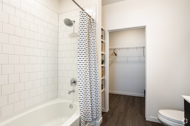 2BR, 2BA -1,015SF - Primary Bathroom - Fieldhouse