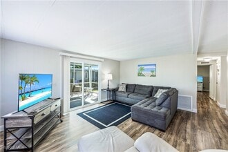 Building Photo - 21 Lemans Dr