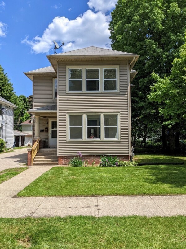 Primary Photo - 517 N Genesee St