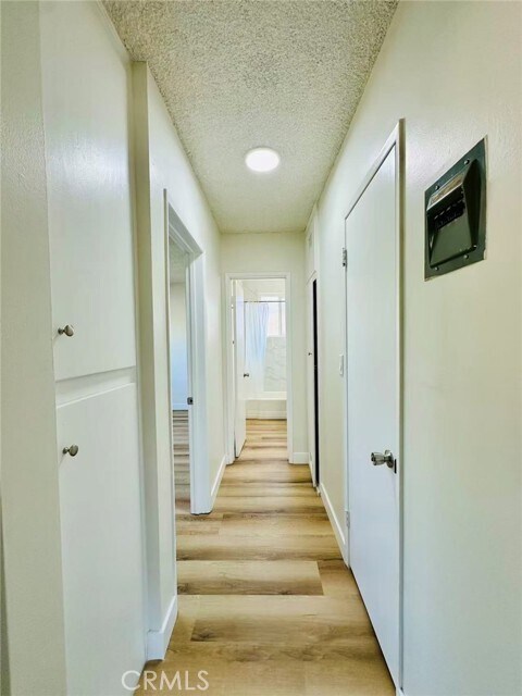 Foto del edificio - 933 N Alameda Ave