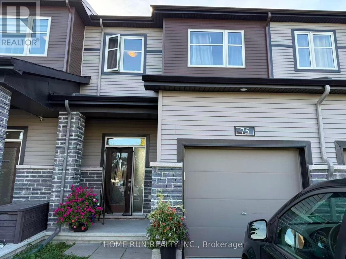 Primary Photo - 75 Aura Ave