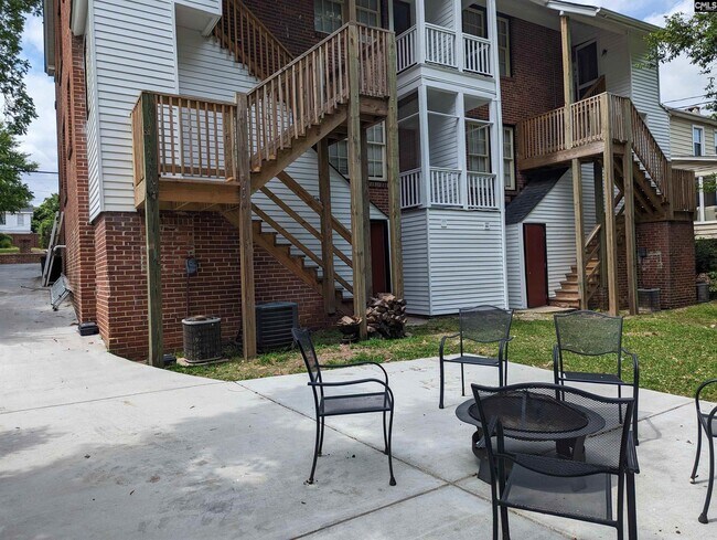 Building Photo - 1606 Heyward St