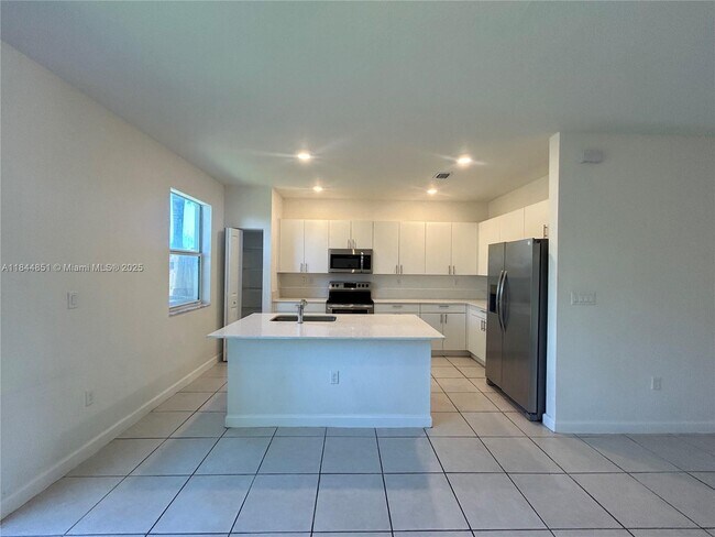Foto del edificio - 2617 SE 10th St