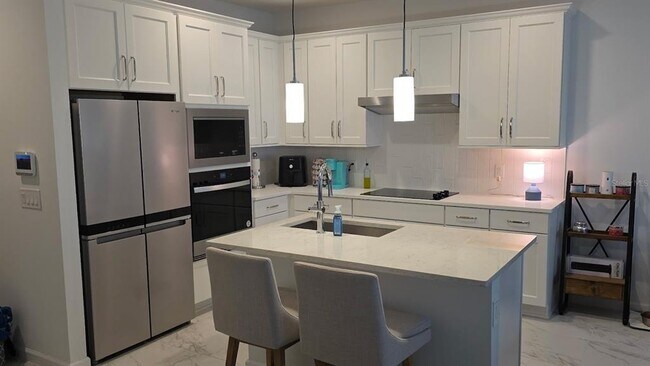 Foto del edificio - 1665 Pinecliff Dr