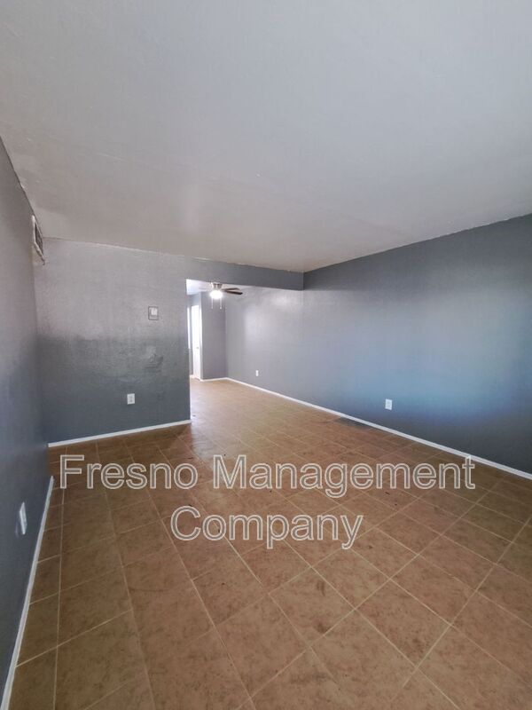 Foto del edificio - 4082 E Woodward Ave