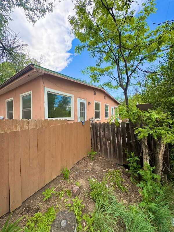 Foto principal - 7718 W Madison St