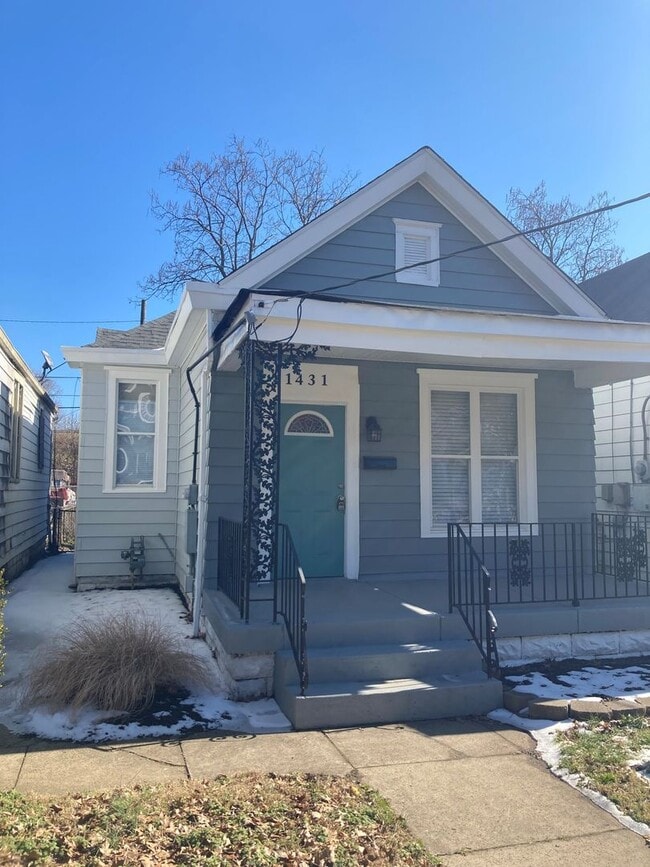 Two bedroom House For Rent S. Floyd Street - Two bedroom House For Rent S. Floyd Street