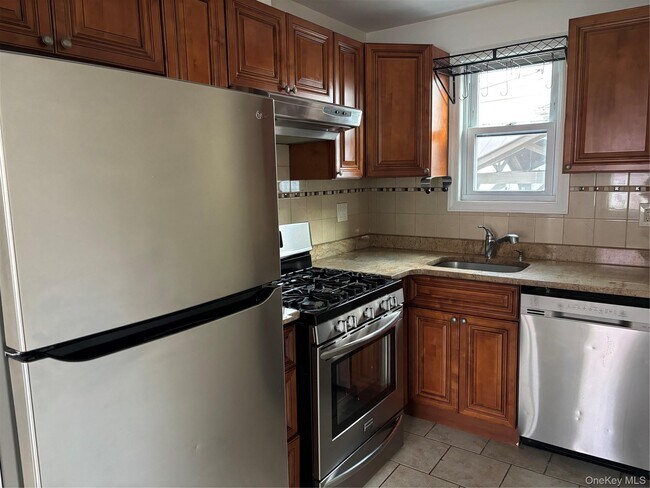 Foto del edificio - 39 Buckingham Pl